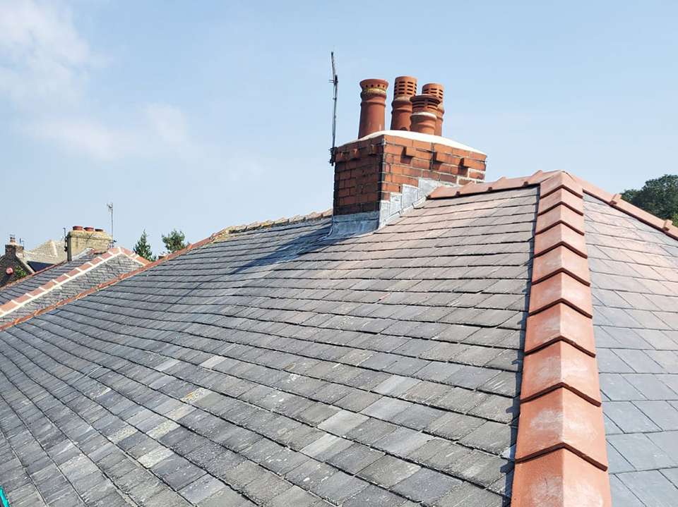 Chimney services: Ensuring proper ventilation and maintenance for Huddersfield, West Yorkshire roofs